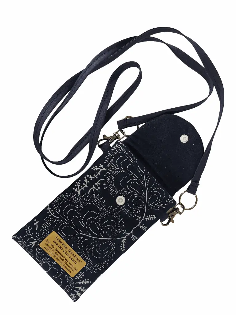 Handytasche mit Schnur offen.webp